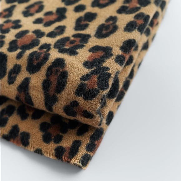 ZARA BNWT Animal Print Scarf - Picture 4 of 5